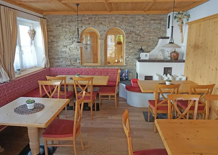 Apartamento Ladis-1 By Interhome